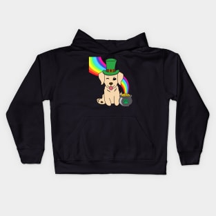 Funny golden retriever celebrates st patricks day Kids Hoodie